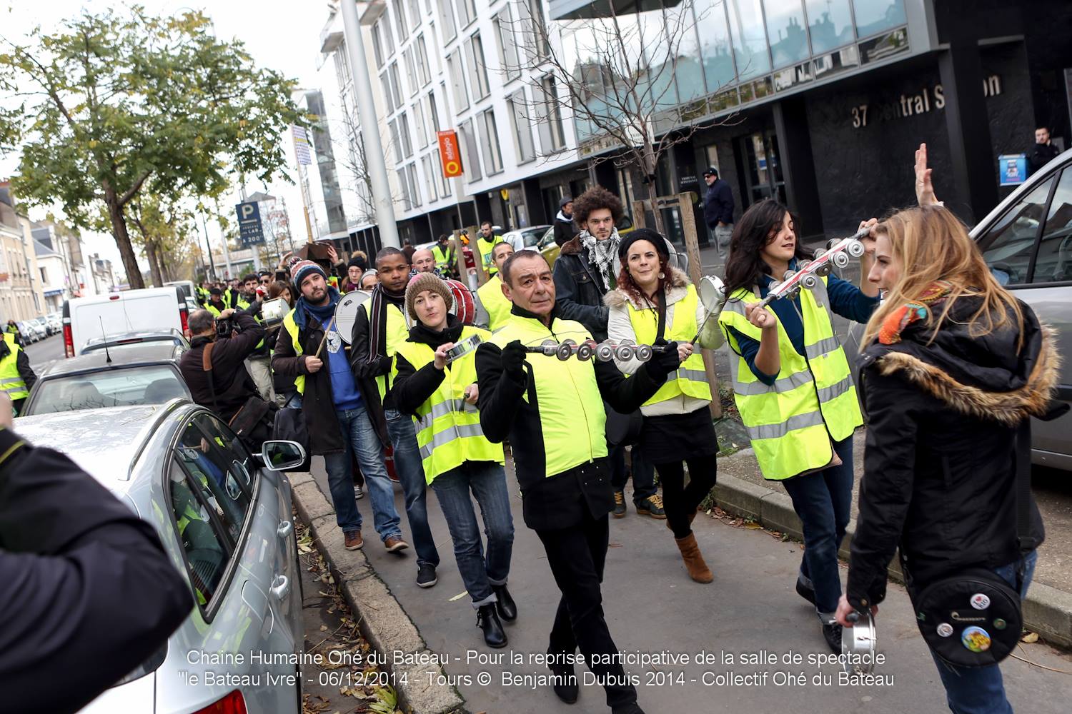 La chaîne humaine du 6 décembre 2014 : une réussite … Et après !