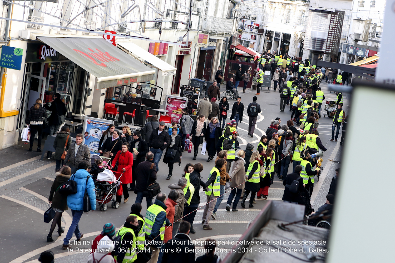 Retour en images sur la chaîne humaine du 6 décembre 2014 – photos Benjamin Dubuis