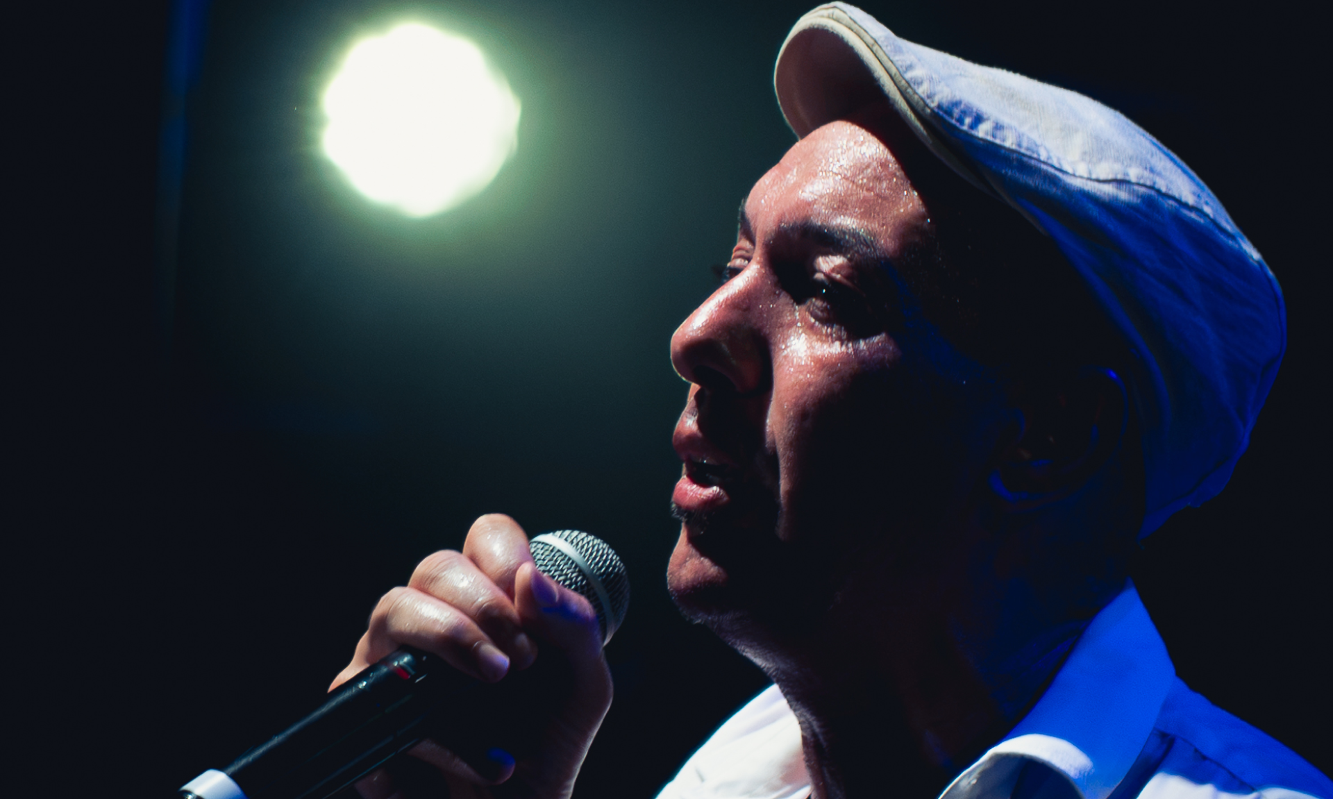 Interview – Sur le pont avec HK